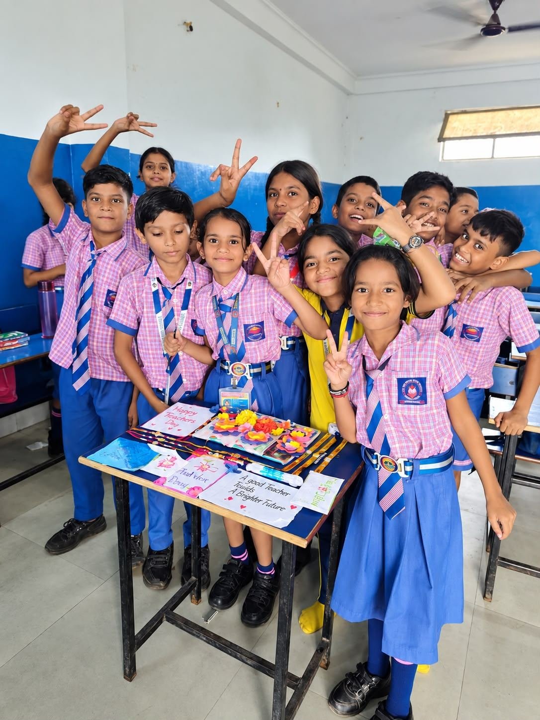 Students celebrating Teacher's Day